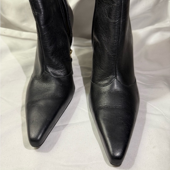 Schutz Rafaela. Classy “NewPointed Toe Booties Soft Leather Women’s Size 7B - Picture 3 of 8